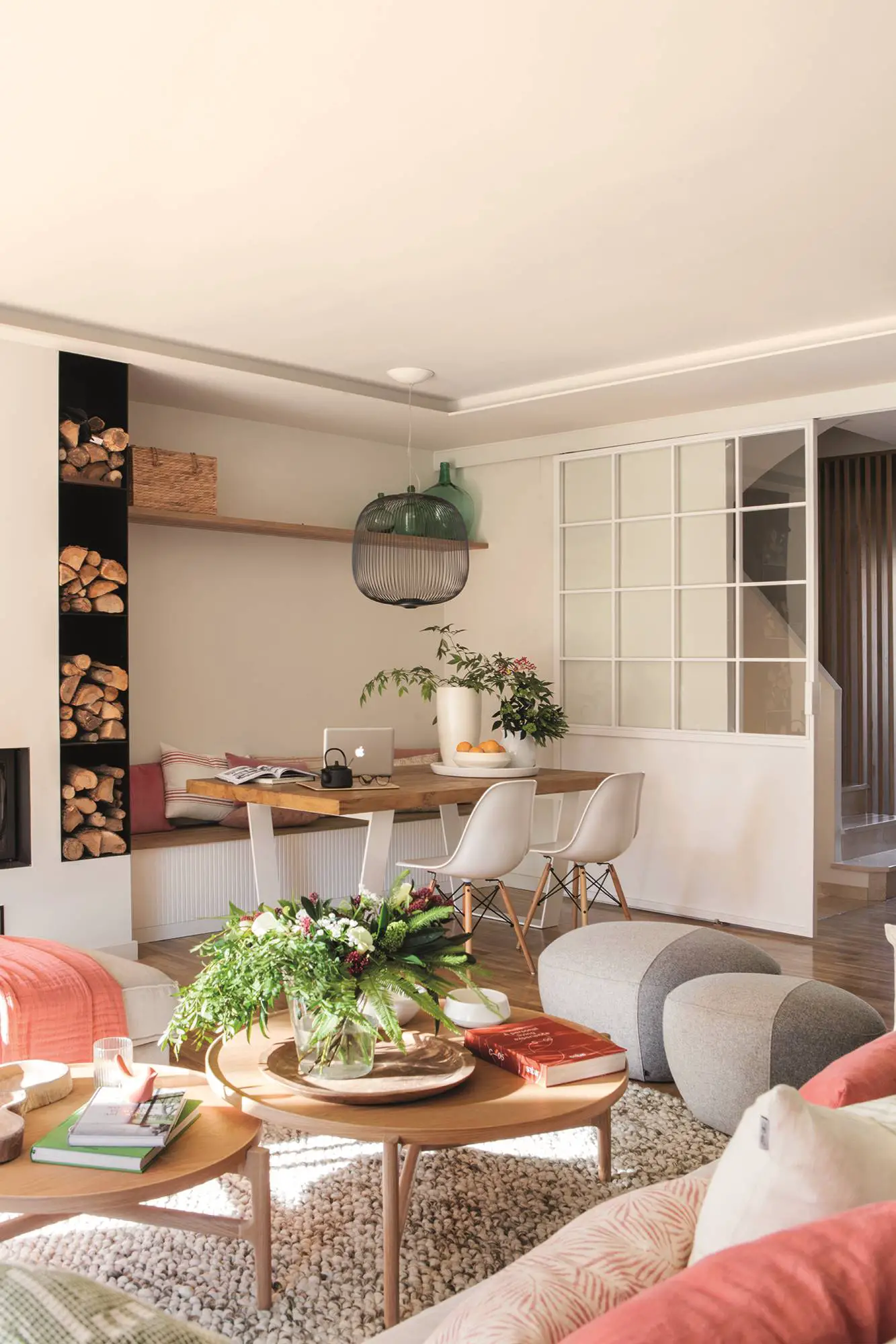 巴塞罗那白色玻璃厨房 | 私密与光线的完美结合-4