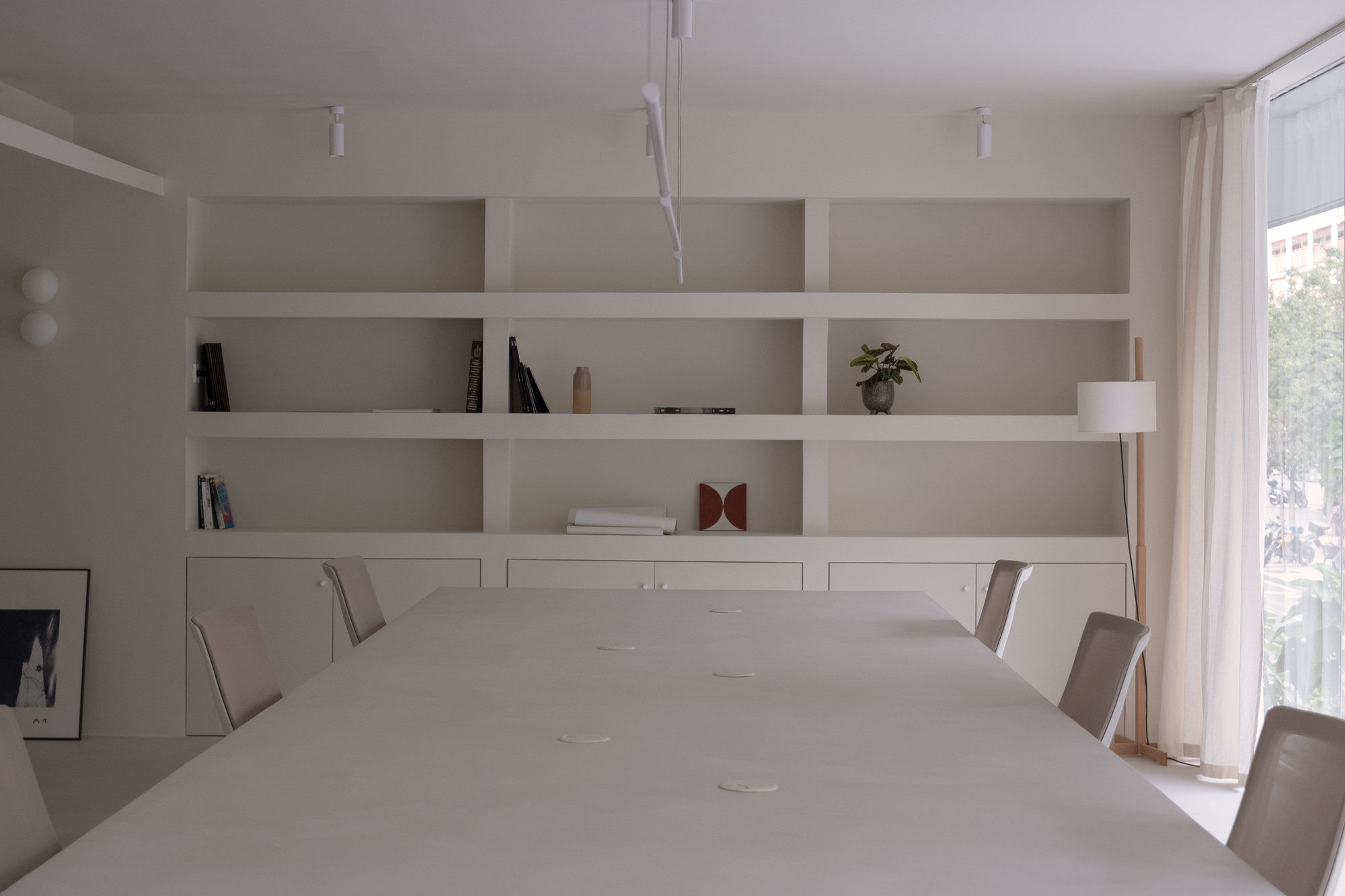 非白色办公室丨西班牙巴塞罗那丨brenzo-31