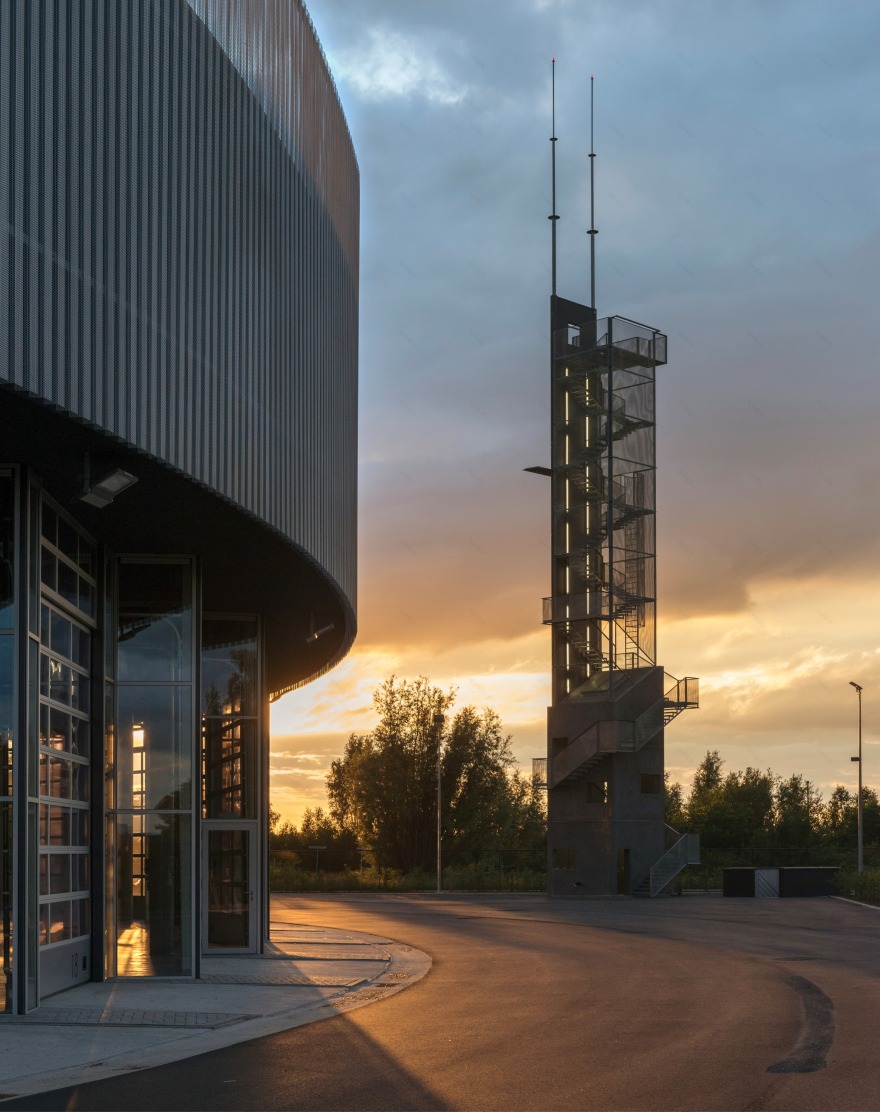 简约功能,环保节能的消防站设计-59