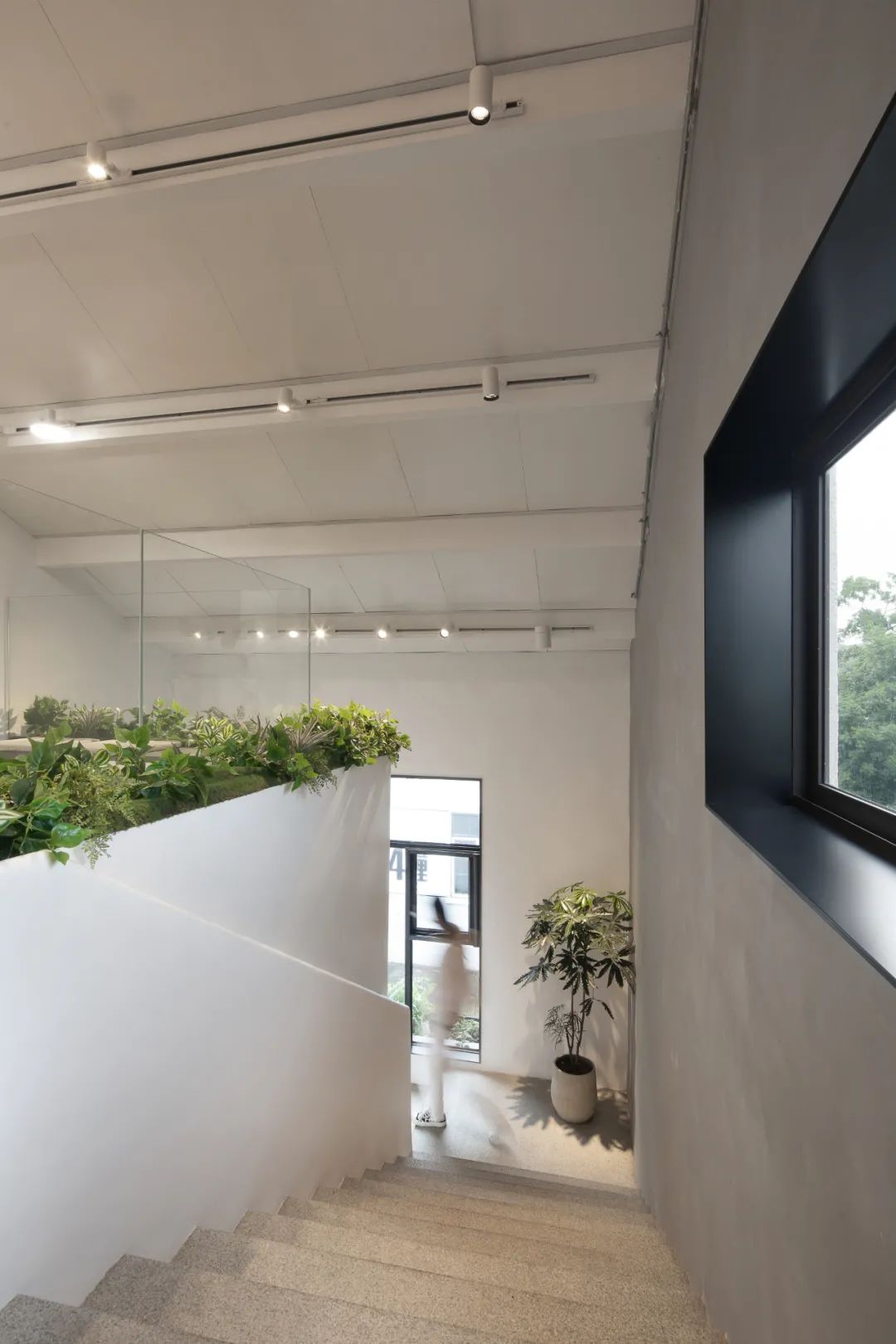 杭州“欢牛蛋糕屋”打造奶油蛋糕盒子空间-35