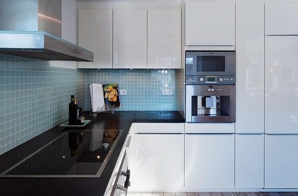 瑞典简约白色房屋设计-15