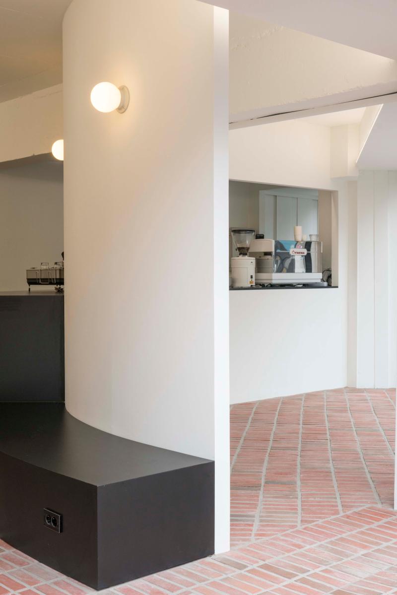 14 平米迷你咖啡馆，打造感性 Instagram 风格空间-6