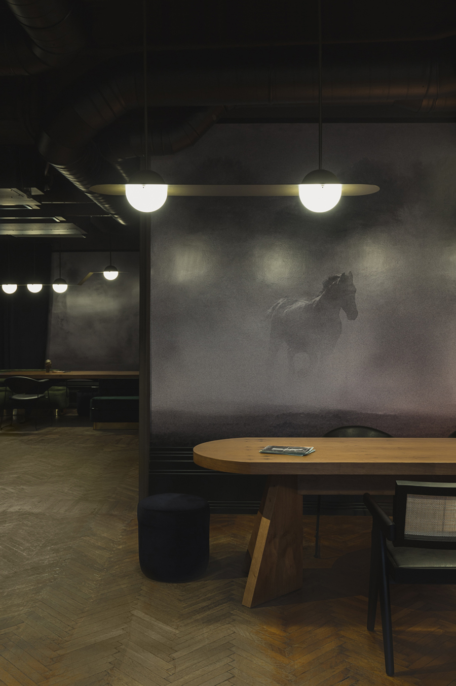 Autori Studio 打造独特休闲酒吧 | 惊喜与神秘并存-17