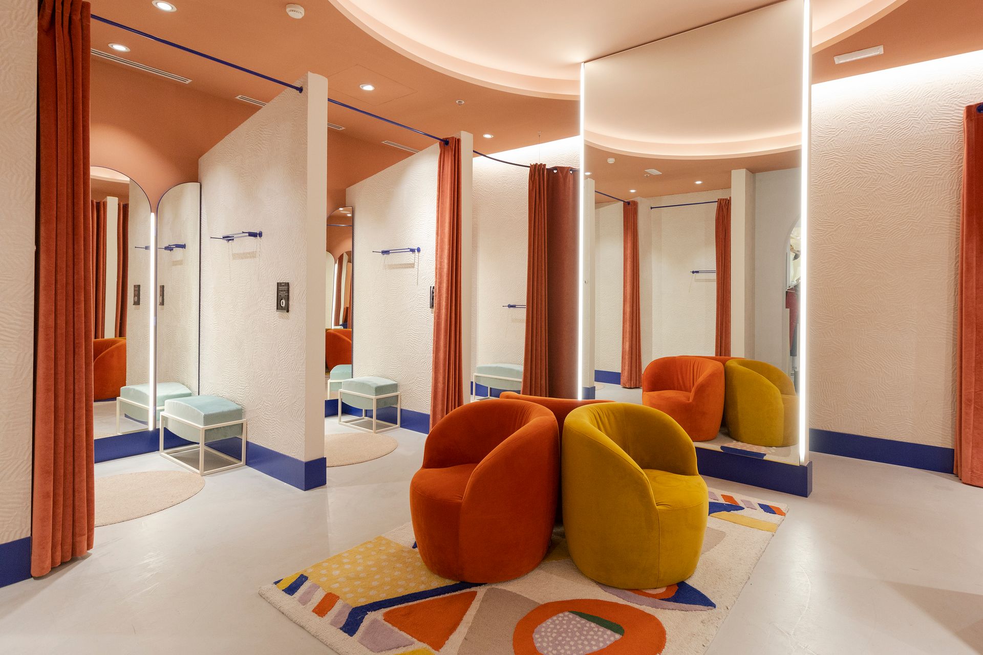 巴塞罗那 Desigual 旗舰店丨西班牙巴塞罗那丨DESIGUAL-6