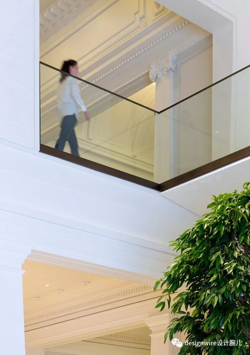 全球首个水上漂浮苹果店，创新设计诠释品牌理念-131