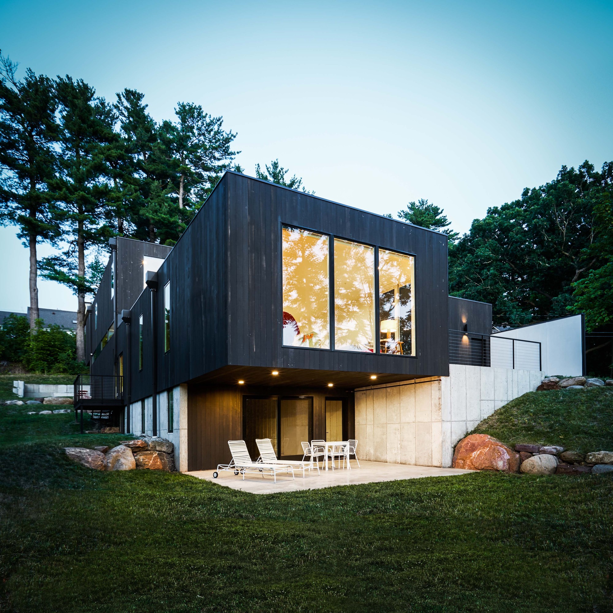 Mural House / Birdseye Design-13