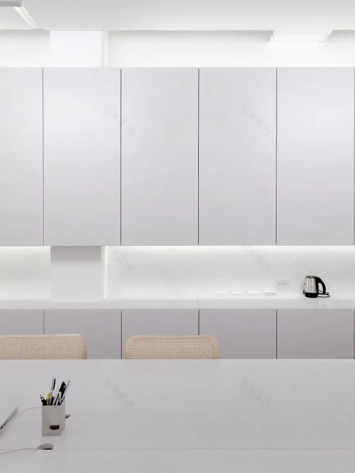 意大利博洛尼亚 P420 画廊——中性照明与模块化设计完美融合-6