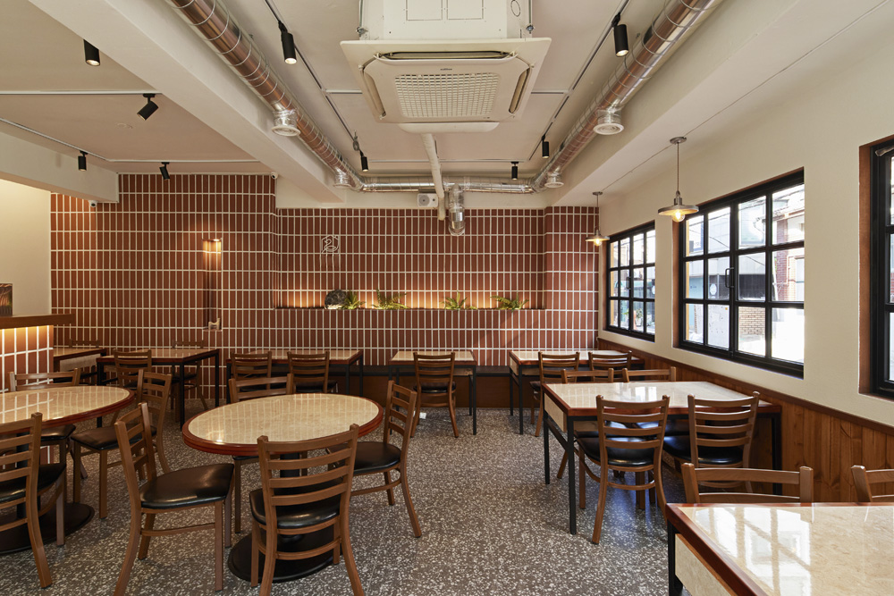 24 平米极简智能公寓，打破空间局限-5