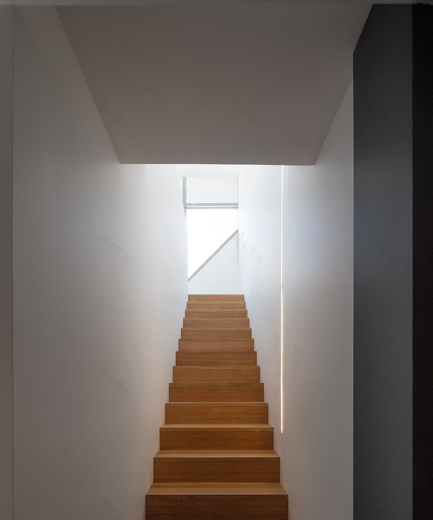 Angular Melbourne House Designed to Support an Active Lifestyle-9