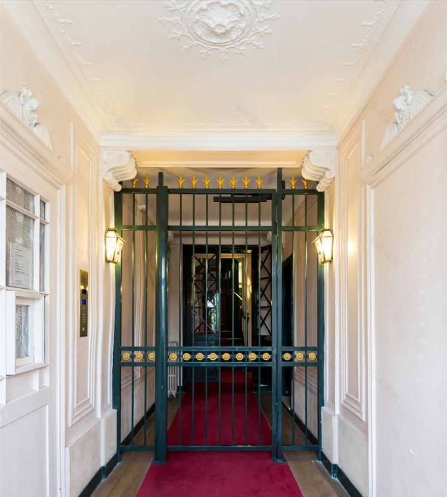 巴黎 19㎡小户型公寓 | 古老建筑中的现代生活-2