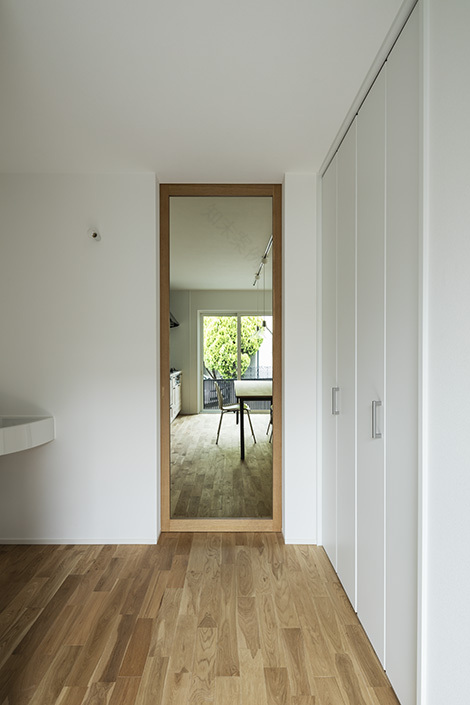 嗨,H 号房屋
说明:由于House HI含义不太清晰,HI可能是房屋编号之类的,如果HI有特殊含义请提供更多背景信息这里按照常规推测HI可能代表编号并给出一种翻译 丨日本大阪丨大阪【HAMADA DESIGN】-28