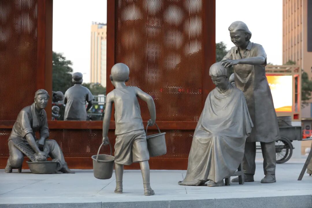 “哈密精神”万岁！央美雕塑系情景式公共艺术作品为人民塑像-62