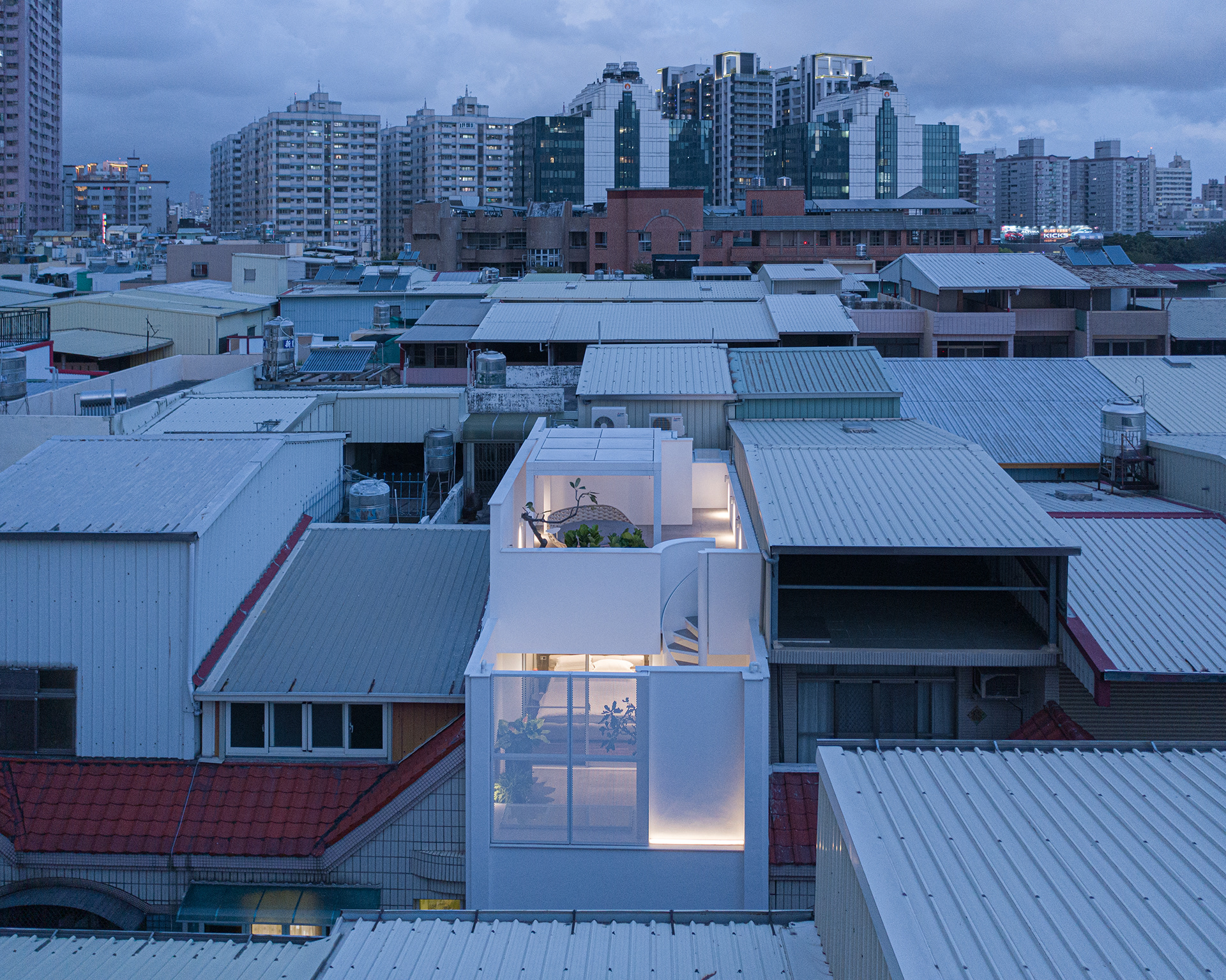 The house/ ChArchiLab H.C. Cha-14