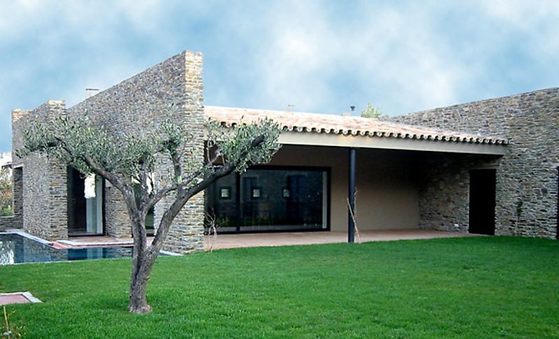 294C  独栋带泳池单户住宅丨西班牙赫罗纳丨AMOROS ARQUITECTES-10