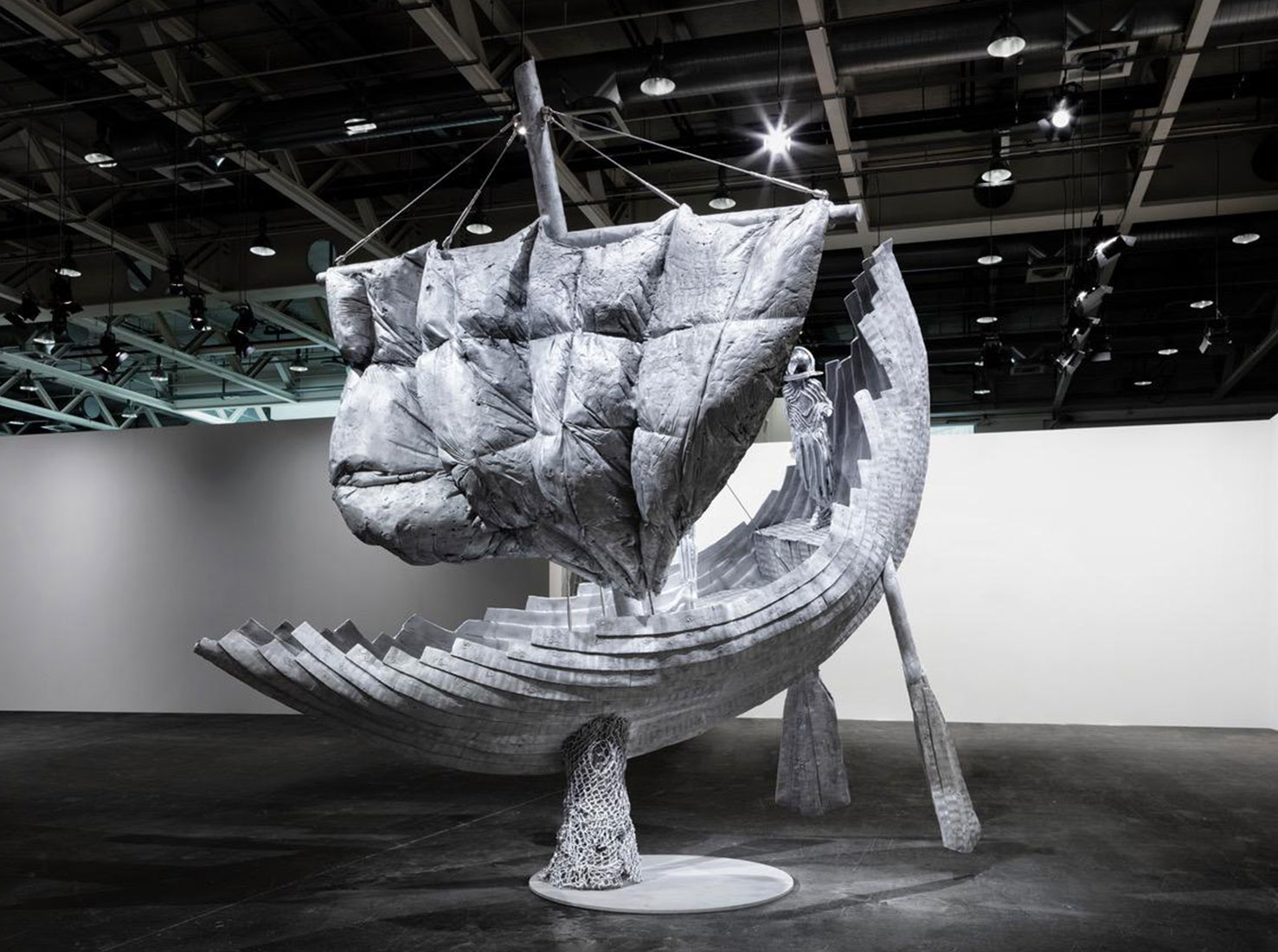 Art Basel 2023: самые дорогие работы и впечатляющие инсталляции-10