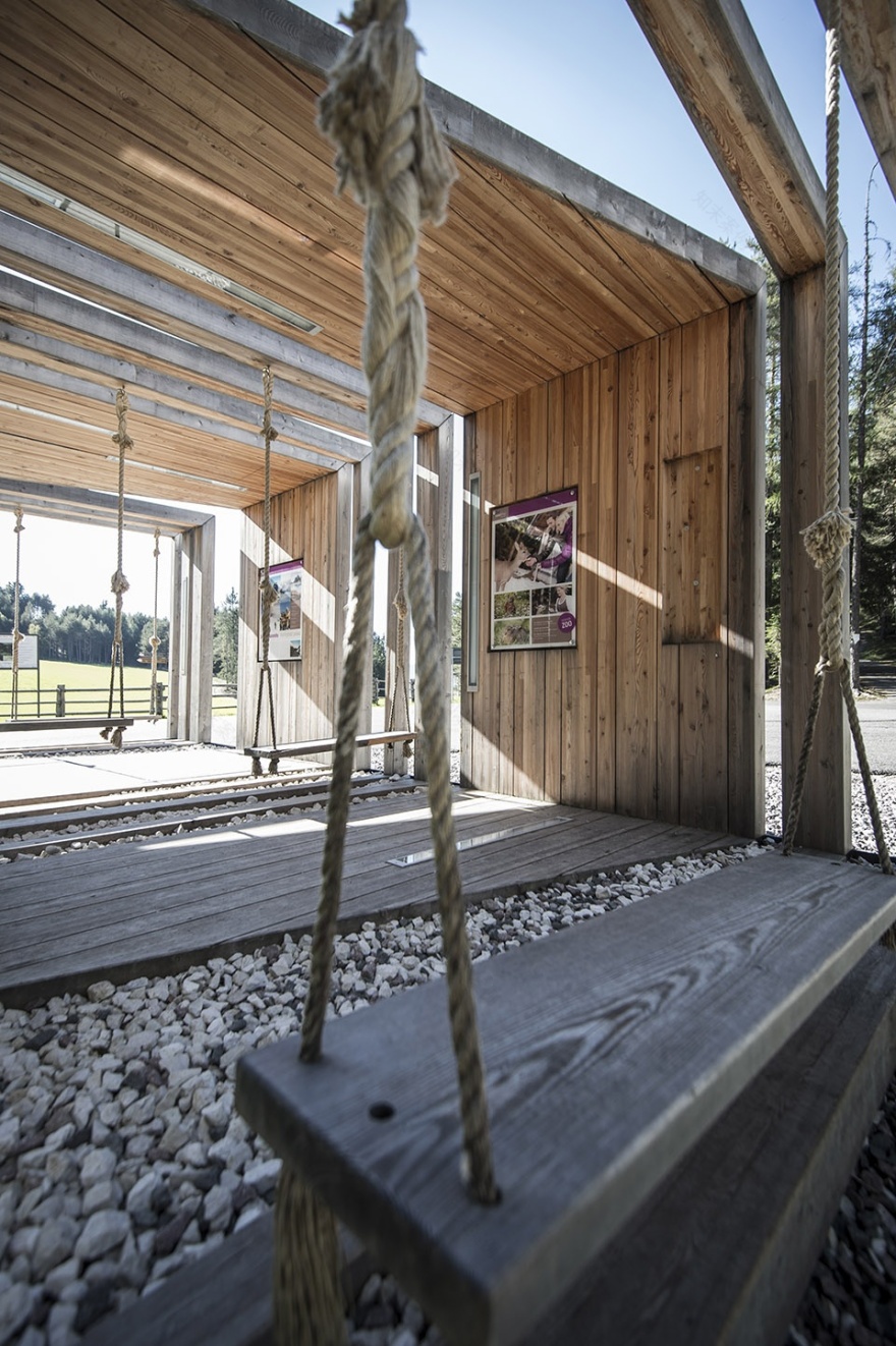 摇摆框架(Swinging Frames)集成空间-10