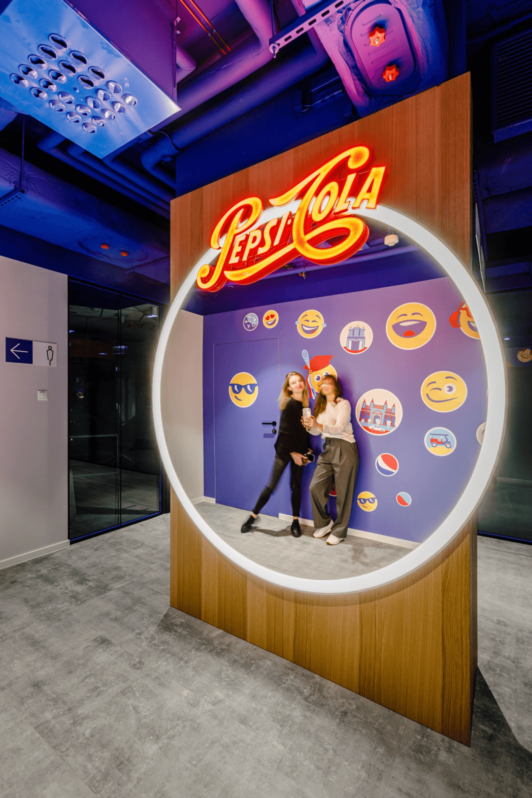 波兰克拉科夫百事办公空间丨Colliers Define-29