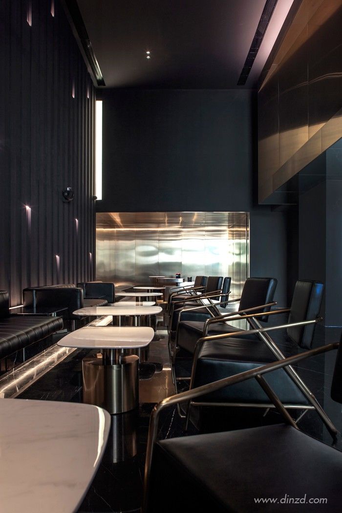 西安 TUESDAY AOYAMA 多领域创新复合店，金色悬浮盒子展现空间层次-4