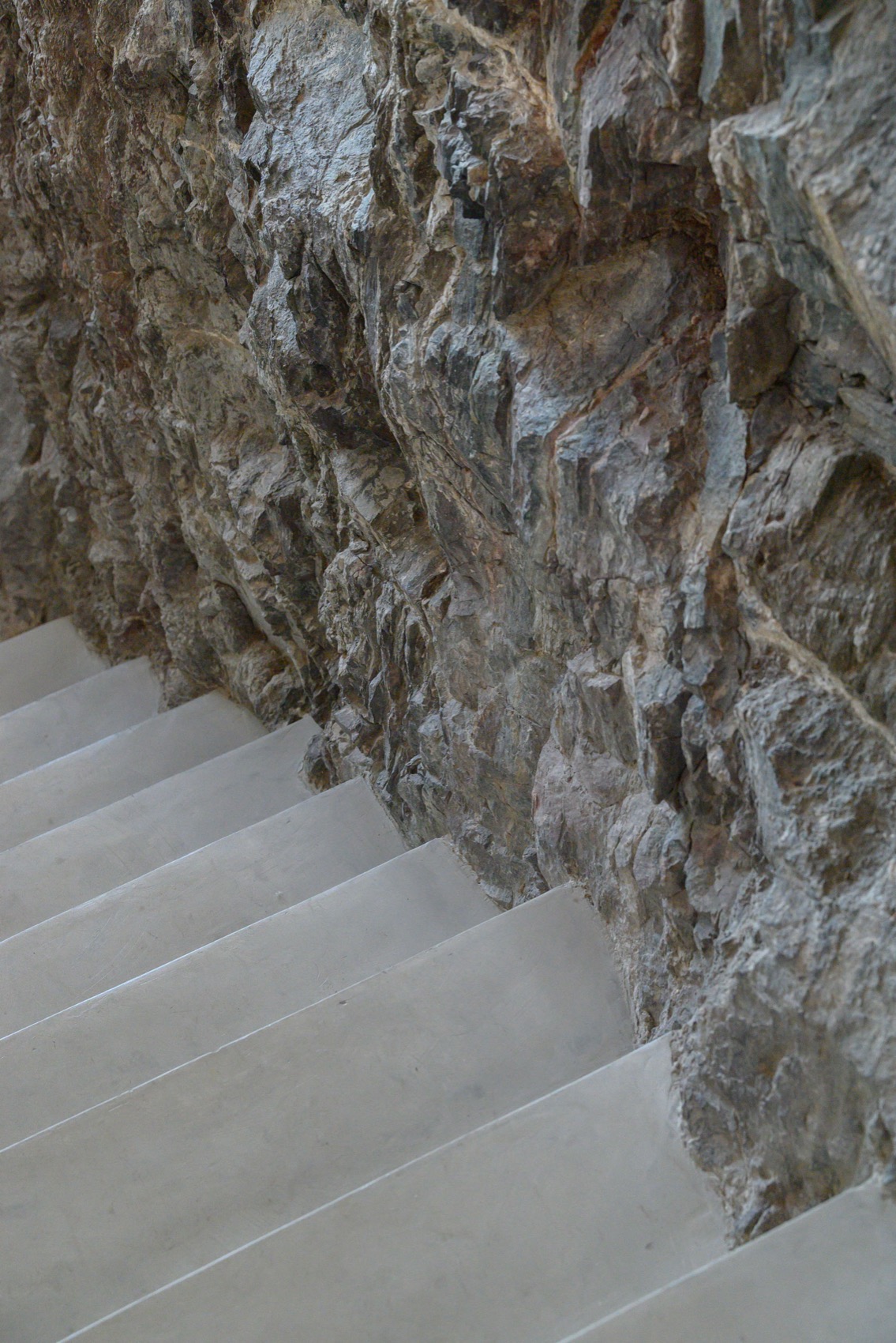 岩石中的住宅丨西班牙丨Arq. Christian Schlatter-65