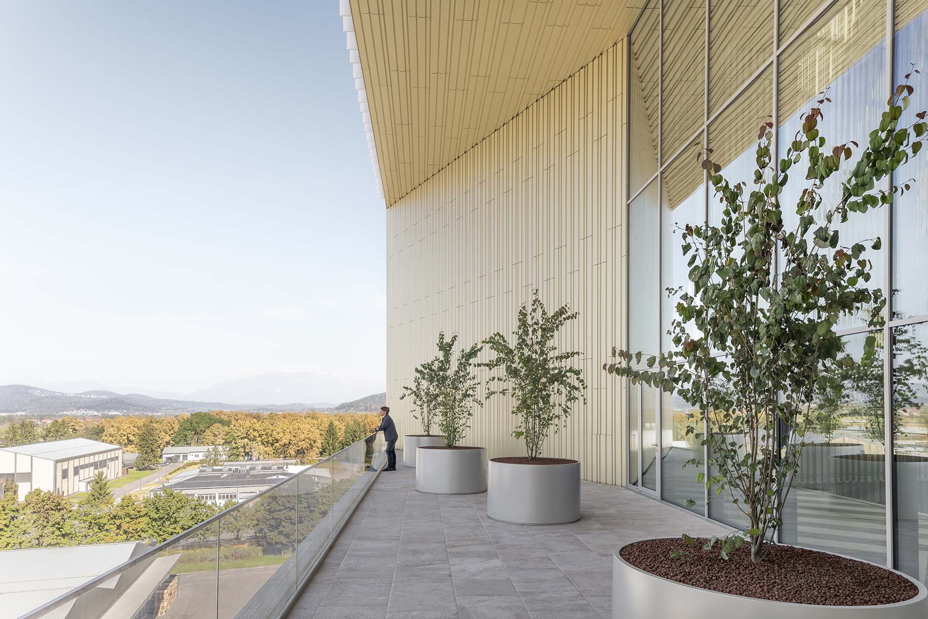 丨斯洛文尼亚丨BAX-22