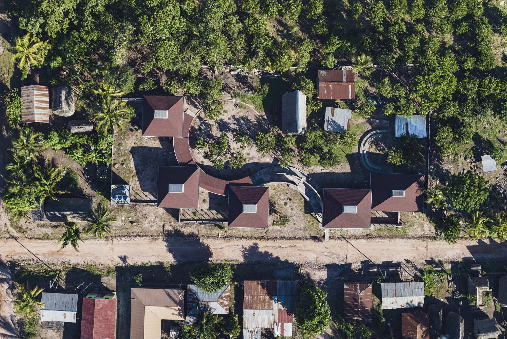 索诺莫罗幼儿园，塞米利亚斯

注：Semillas常见西班牙语含义为种子，这里作为特定名称音译处理 丨秘鲁圣马丁-38