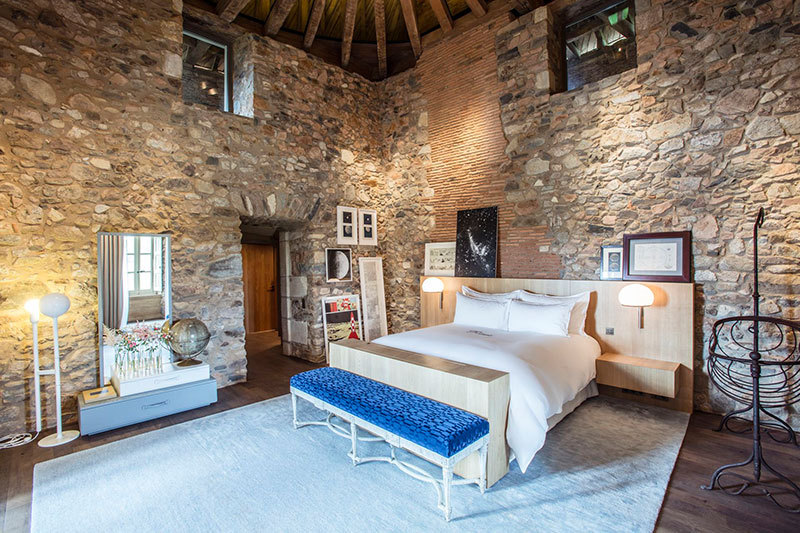 法国 11 世纪古堡酒店,品酒赏艺尽享法式浪漫-25