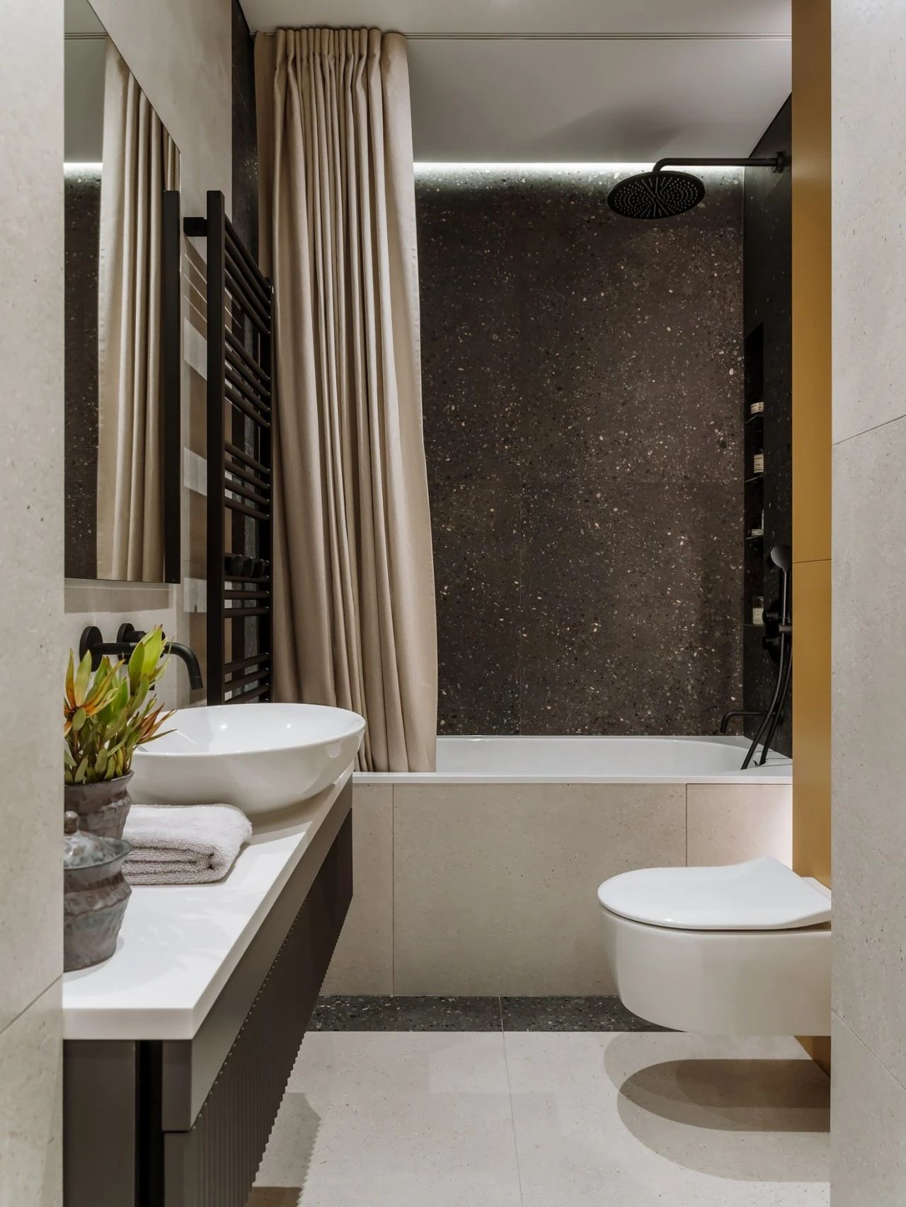 退休夫妻的 38㎡单色中性公寓丨Alexander Tischler-28