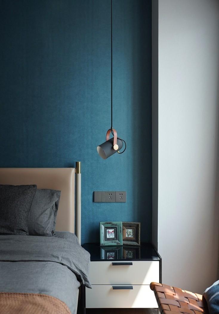 都市独居，孔雀蓝的静谧空间-12