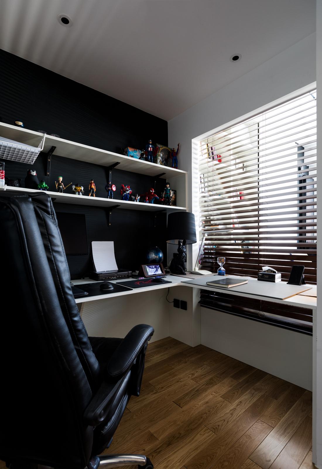 神秘黑白空间,百变日久生情之家-24