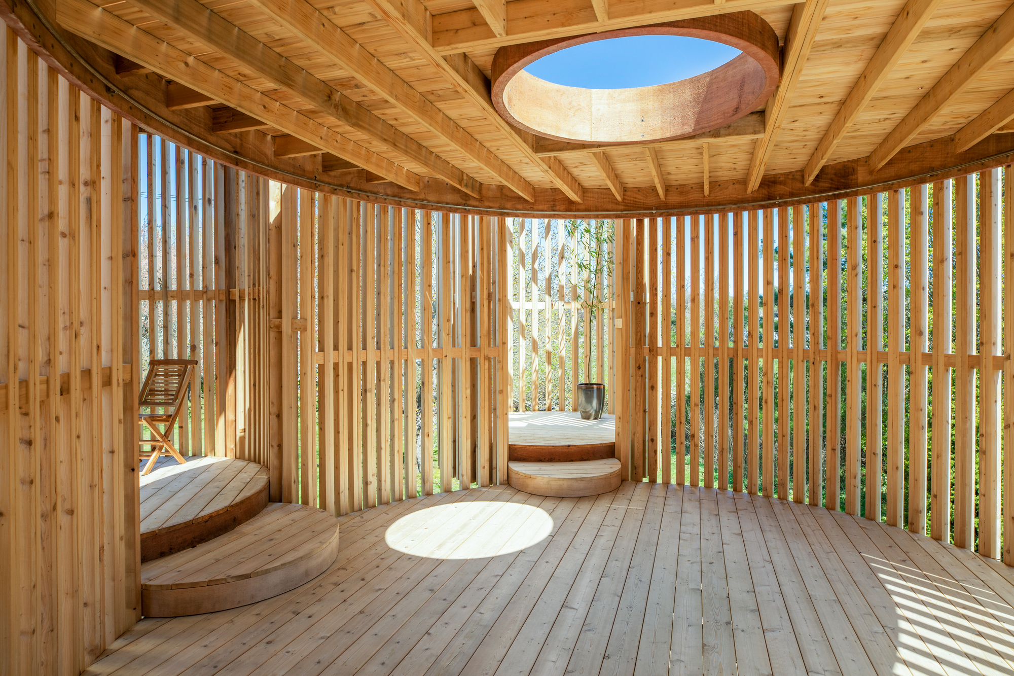 Outside-in Pavilion / Valerie Schweitzer Architects-14