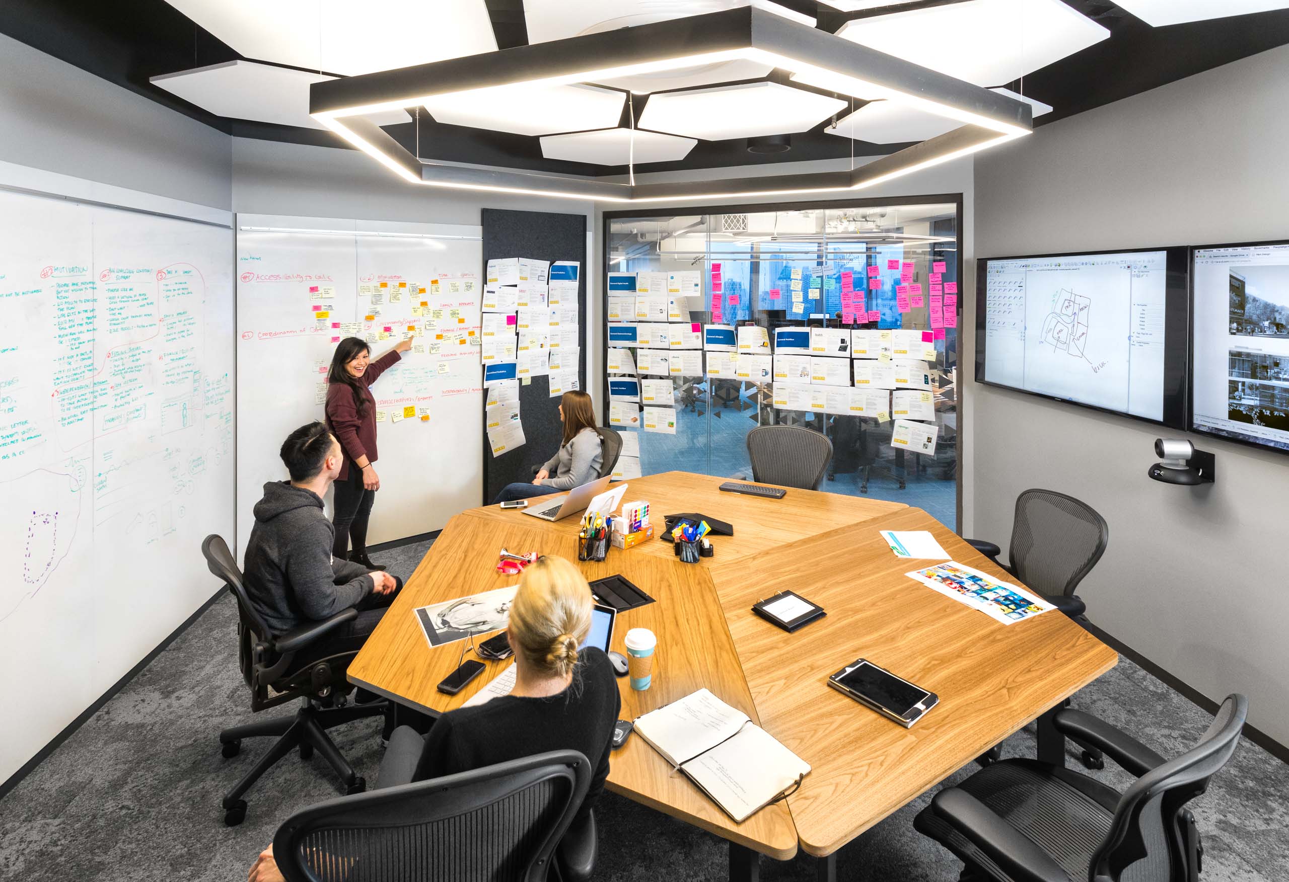 

		.wp-custom-logo .site-container .title-area {
			max-width: 90px;
		}
		
		.wp-custom-logo .title-area {
			padding-top: 11.176470588235px;
		}
		
-4