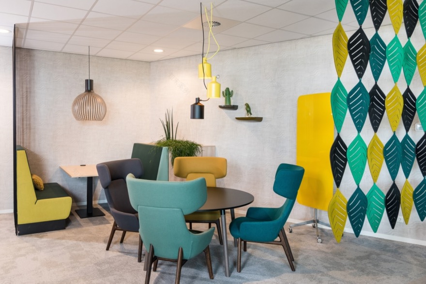 荷兰 Westzaan 的 GZ OfficeXperience 陈列室——现代办公空间的绿色演绎-23