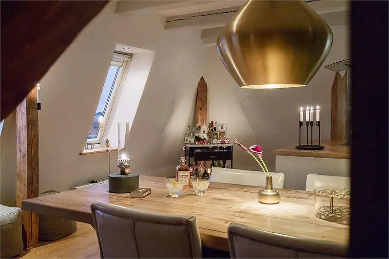 旧屋新生，木梁打造别样魅力空间-5