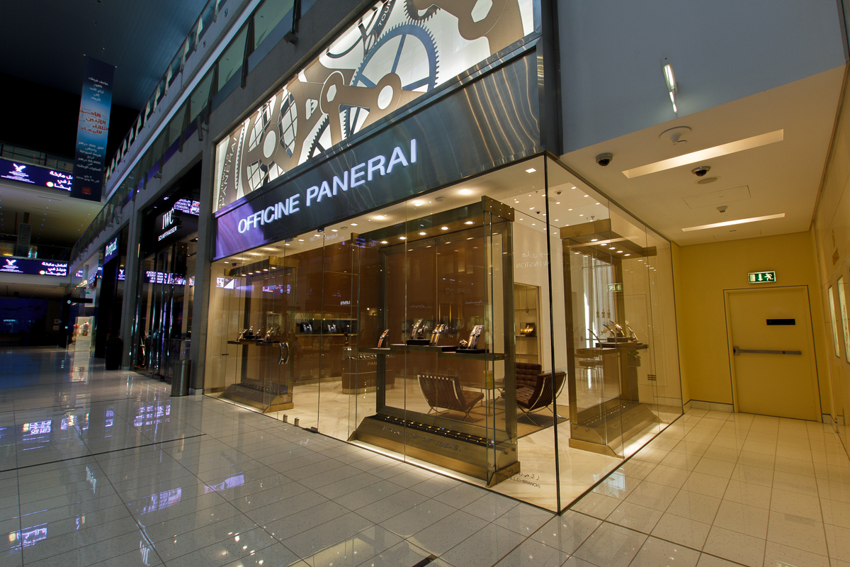 迪拜购物中心 Officine Panerai 精品店-7