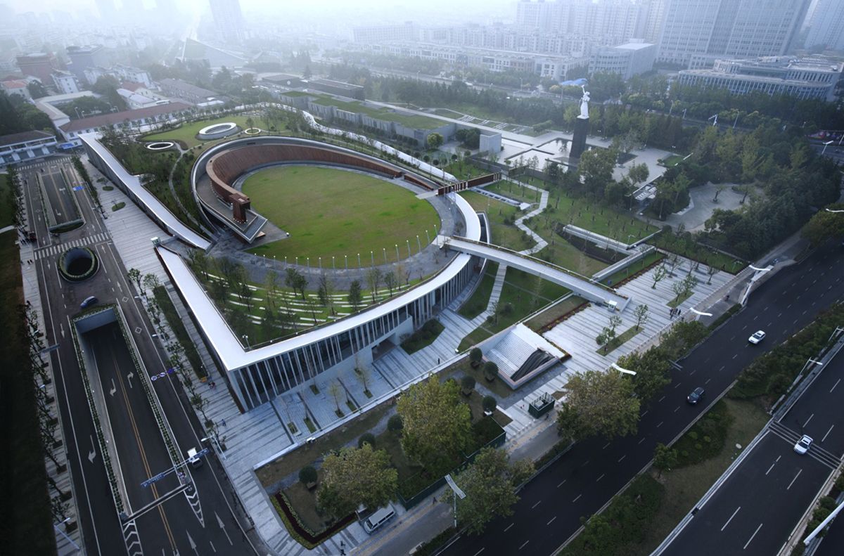 南京路和平纪念碑-36