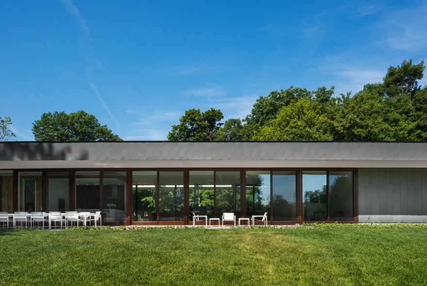 Deborah Berke channels modernism with long and low Indiana house-5