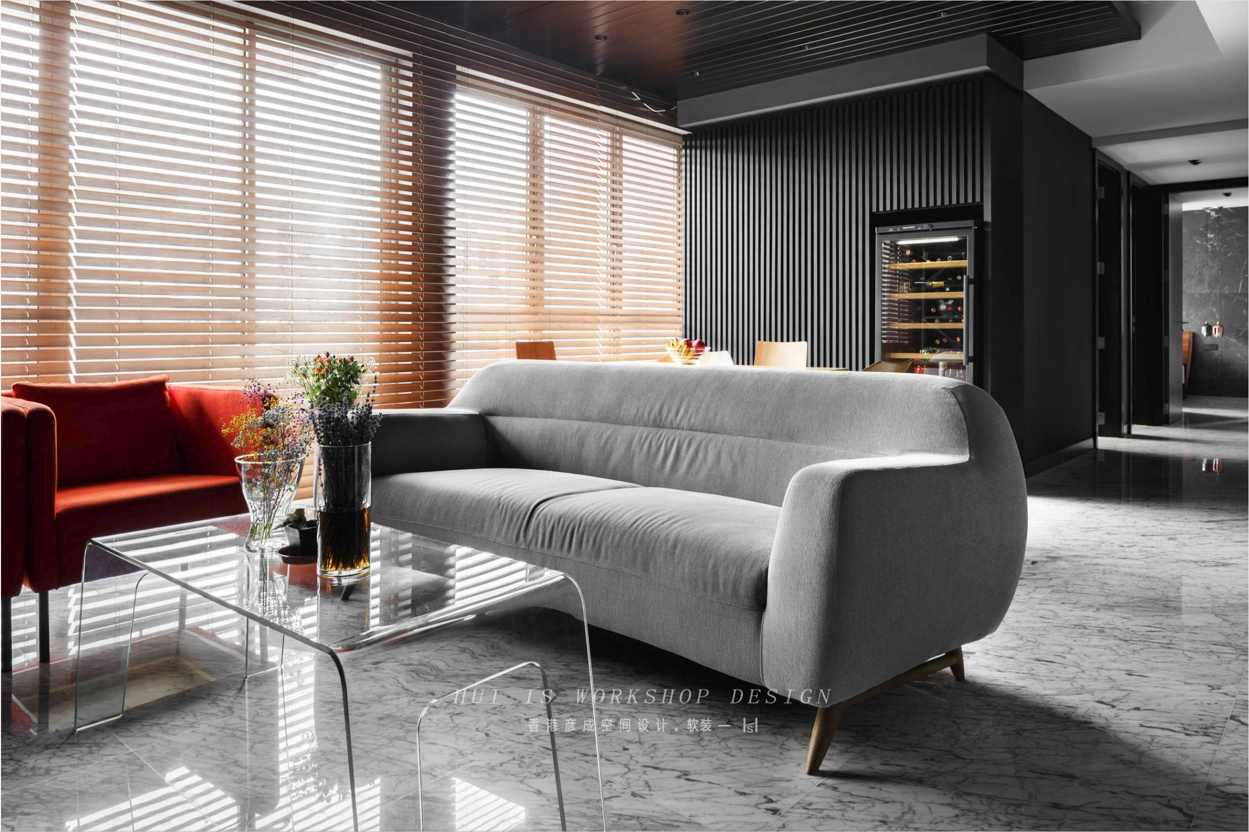 极简黑白灰,打造新闻记者的宁静放松空间-7