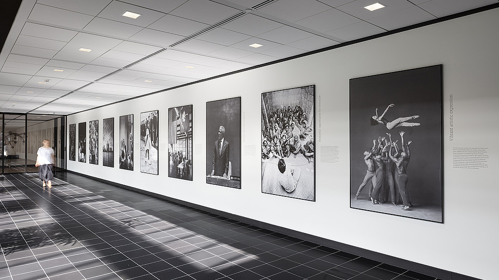 福布斯基金会 | Gensler 打造 60 年代风格的品牌设计-3