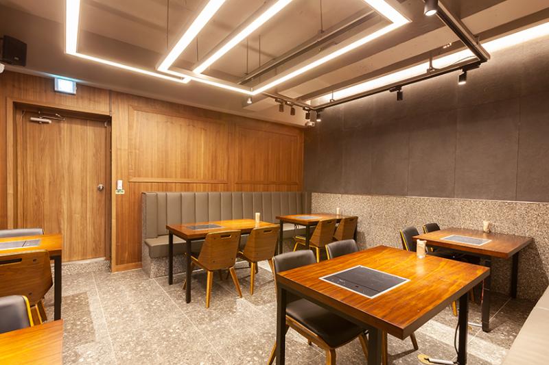 首尔 58 平米海景专卖店，极简奢华空间设计-20