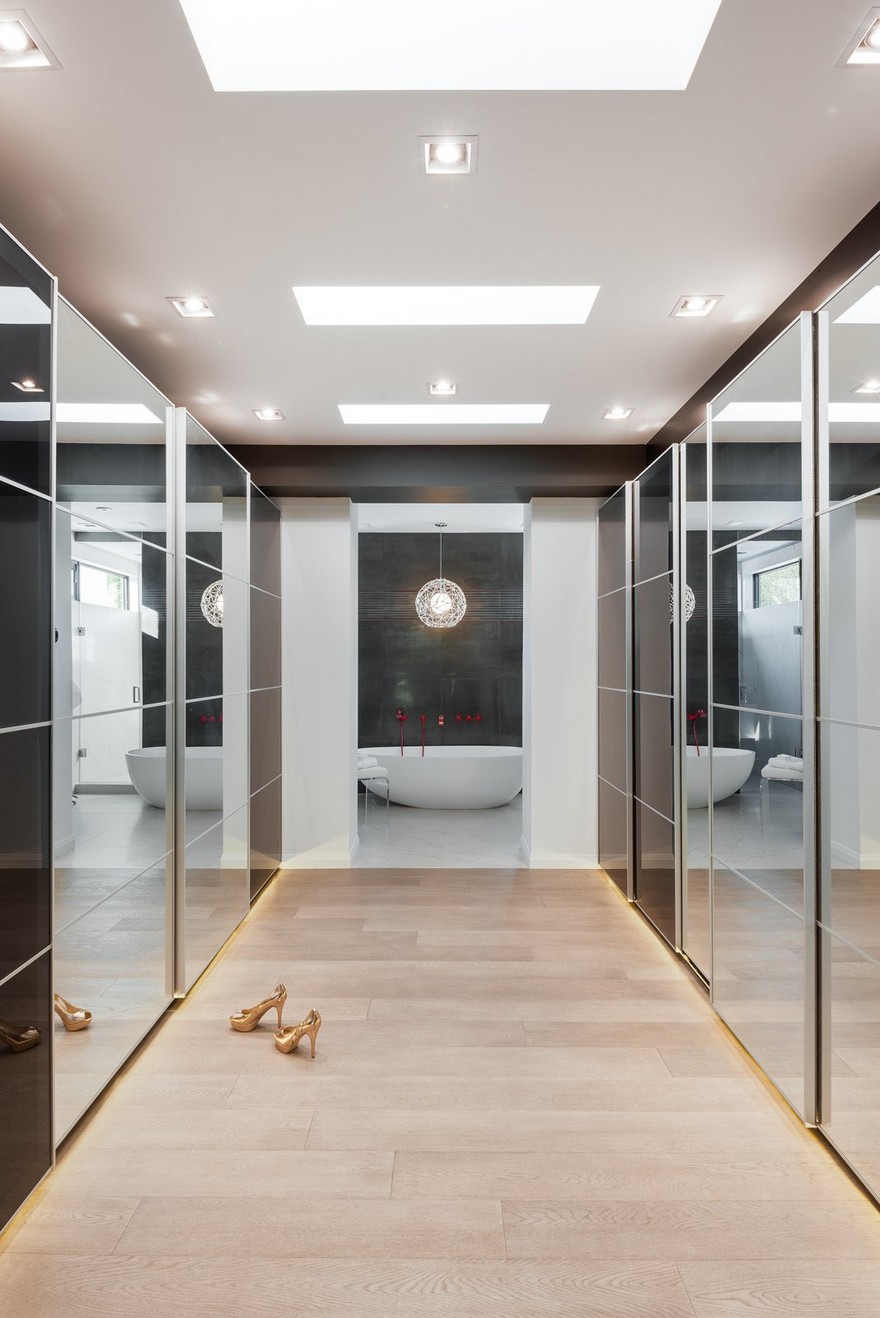 Renovation of a 1960’s Side Split Home in Toronto by Urbanscape Architects-15