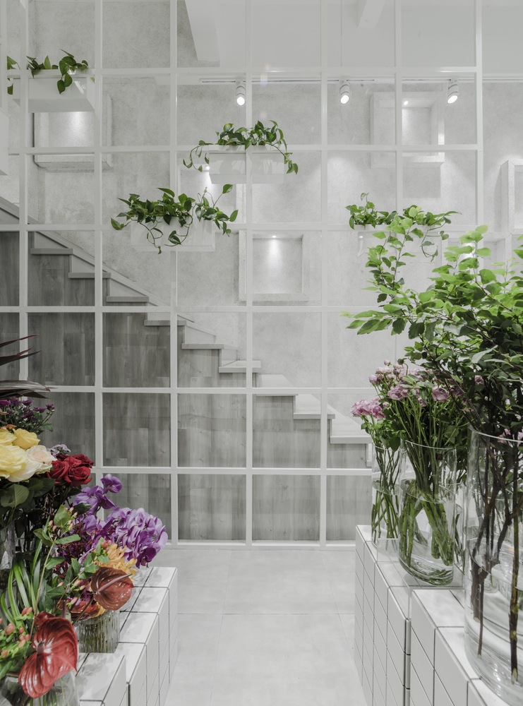 极简白色空间，展现设计魅力-3