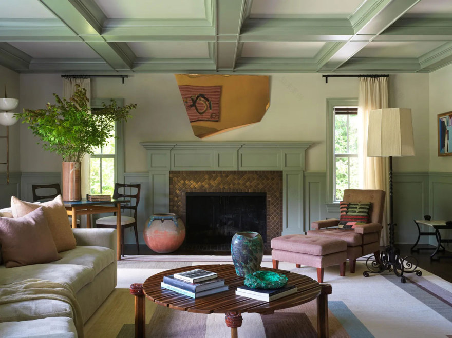 优雅传统的汉普顿风格住宅,有着有趣的色彩-1