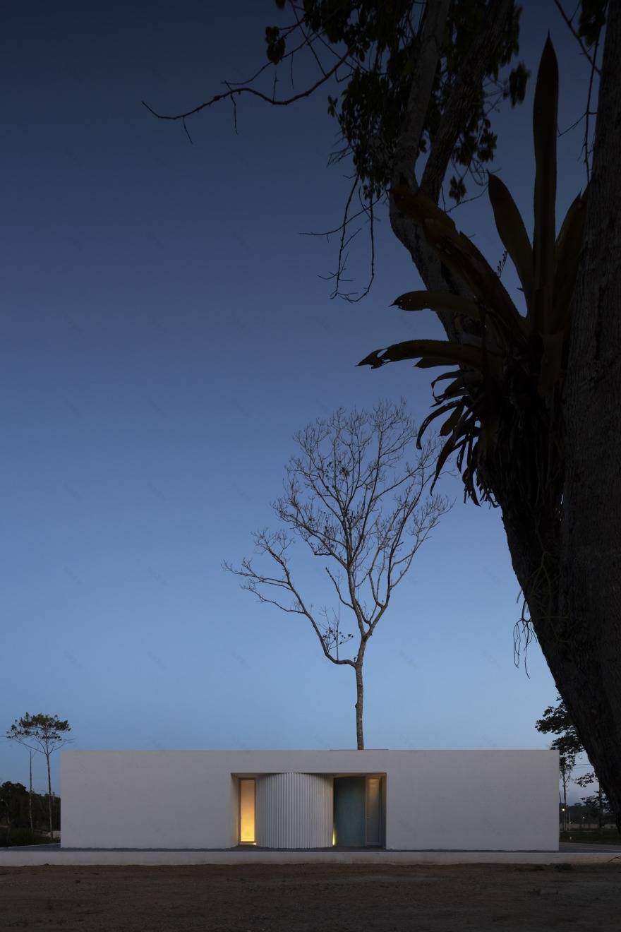 白宫(注:在葡萄牙语等语言中,Casa Branca字面意思是白色的房子,常用来指美国白宫) 丨巴西丨NEBR arquitetura-47