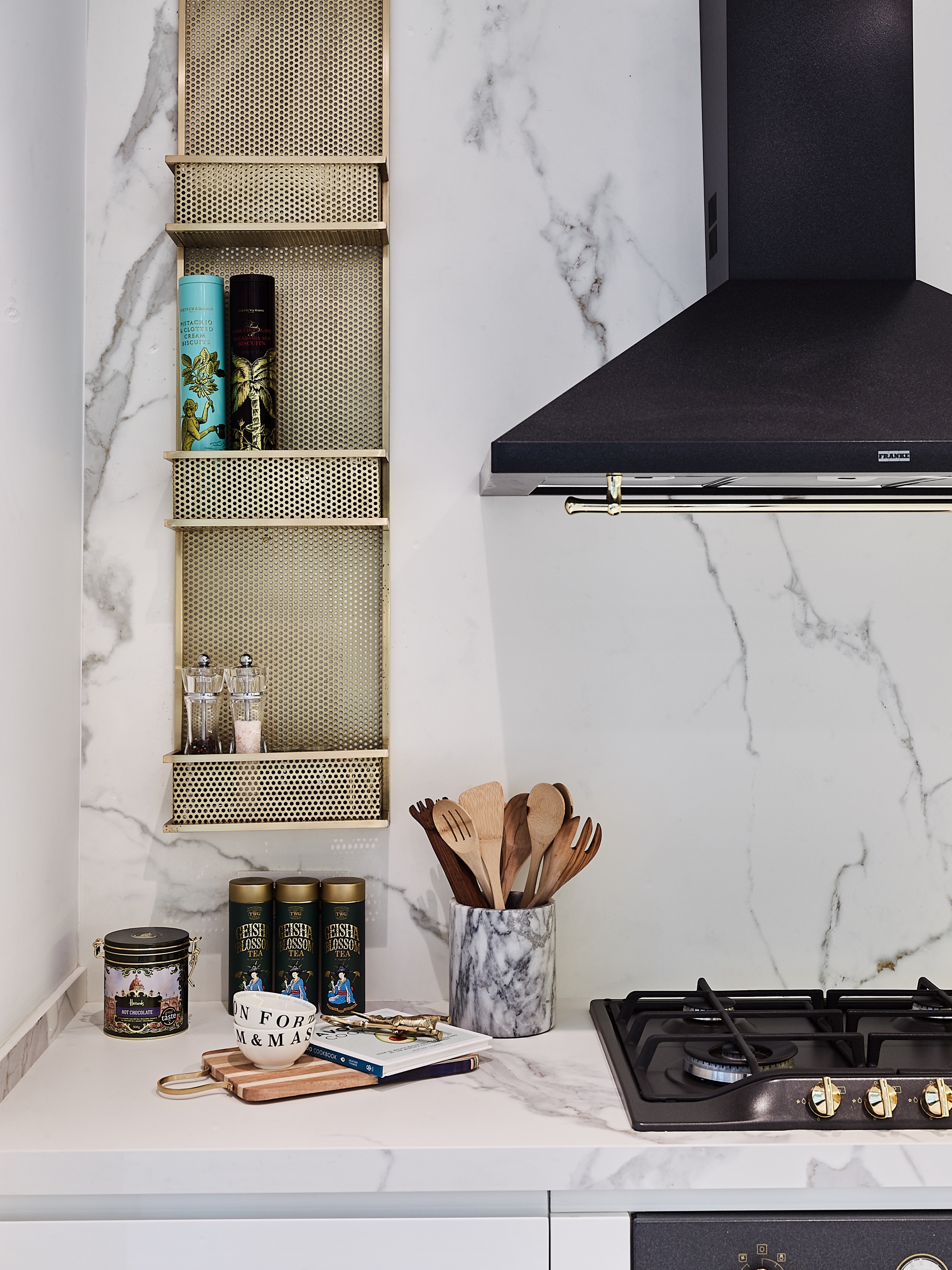 伊斯坦布尔高端住宅区的热带风格公寓设计-24