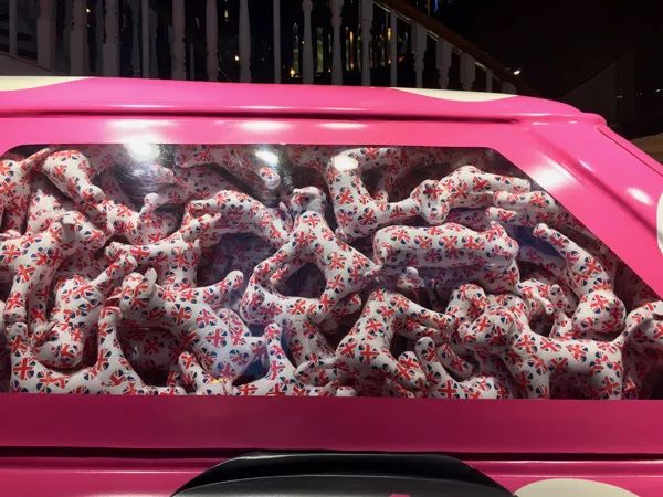 2017年9月伦敦街边秋冬季橱窗设计-51