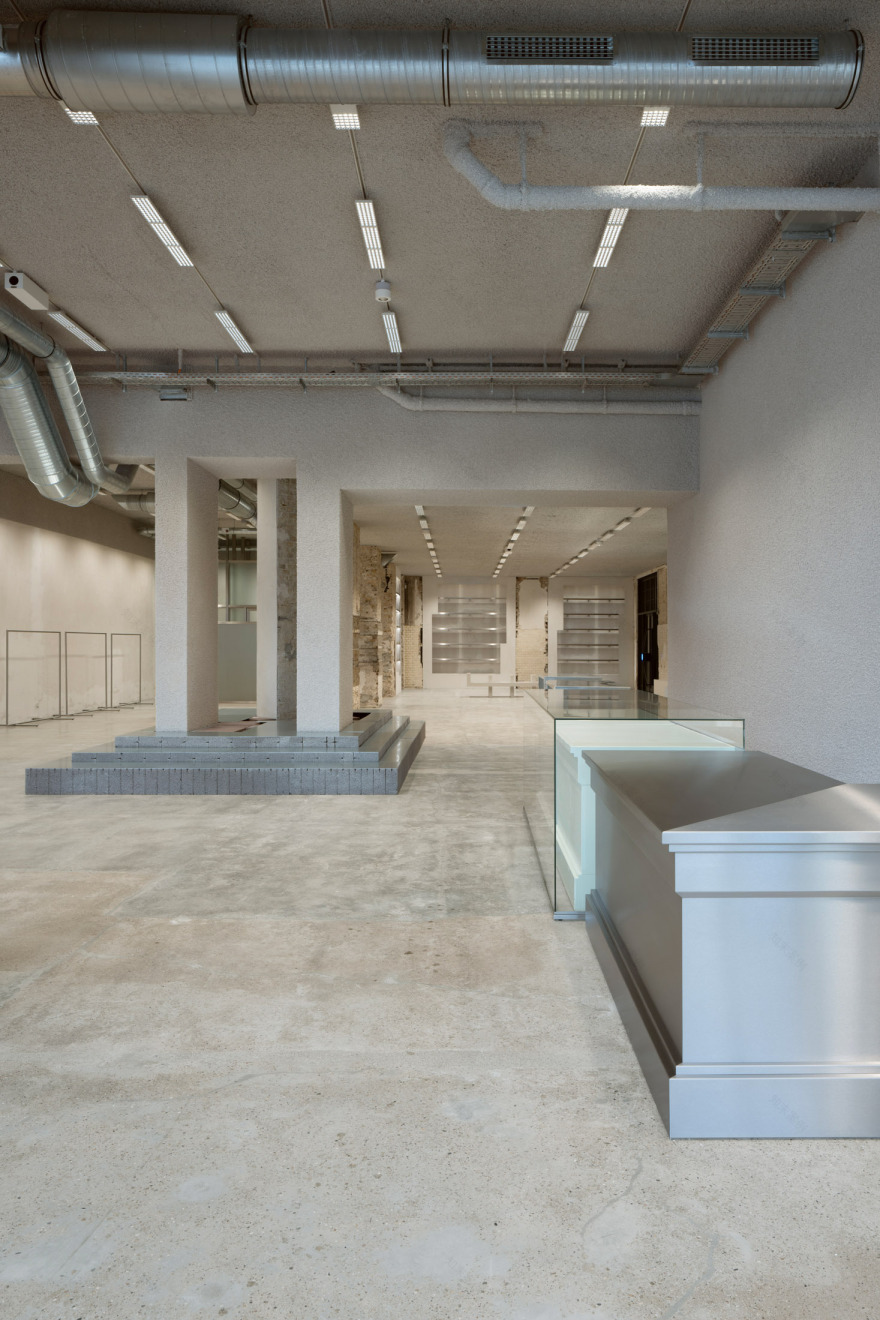 Highsnobiety 菩提树下大街店丨德国柏林丨VAUST Studio-3