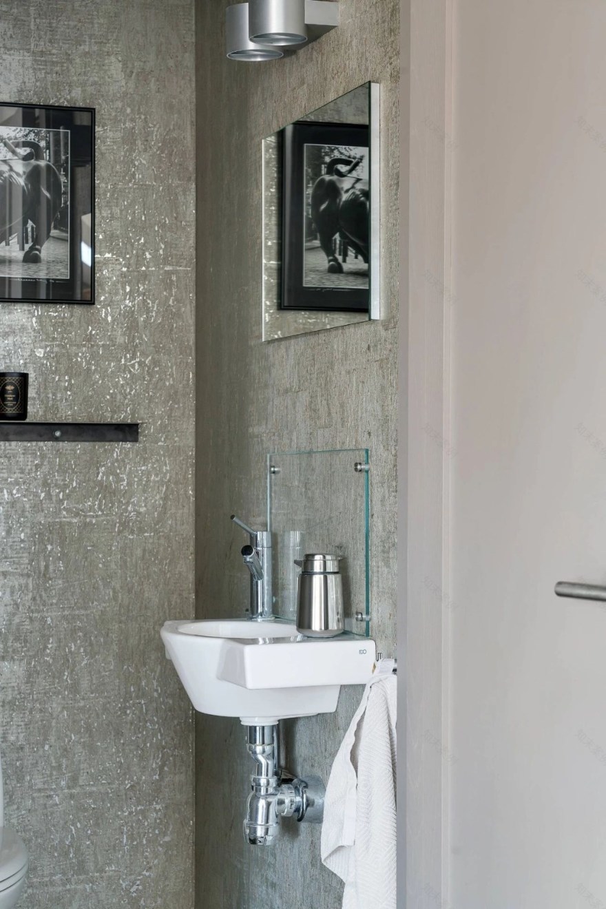 斜屋顶难驾驭丨106㎡ 的阁楼 这样设计就很好-26