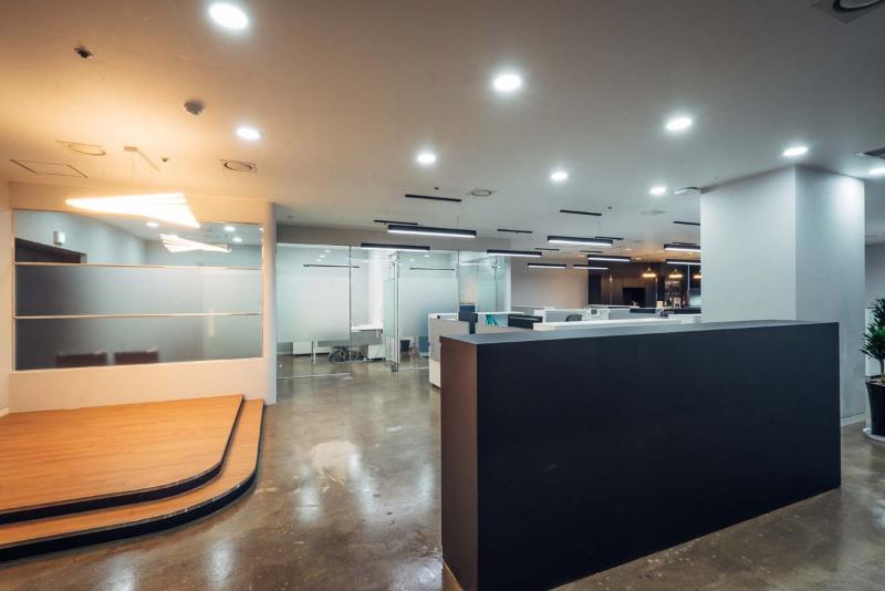 现代简约 65 平办公室设计 展现黑白魅力-14