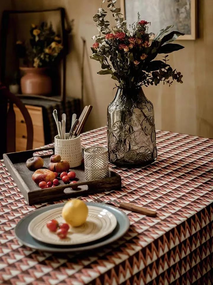 餐桌布艺搭配的艺术与技巧-7