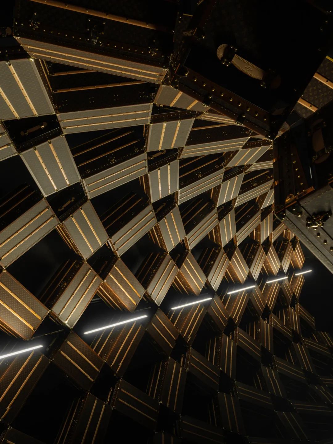 Louis Vuitton 泰国专卖店之梦幻之旅丨泰国曼谷丨OMA-25